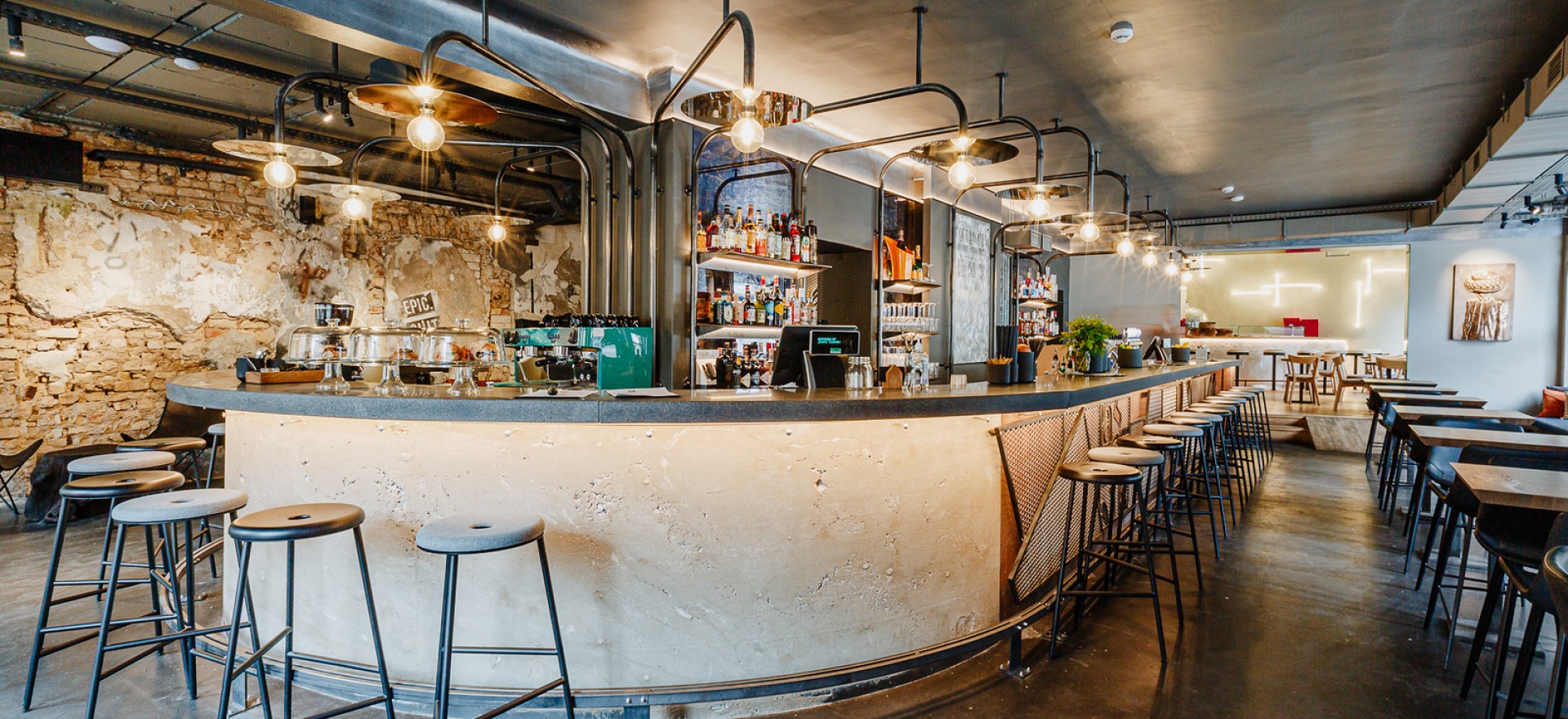 Pizzeria i bar AOK City Ryga7